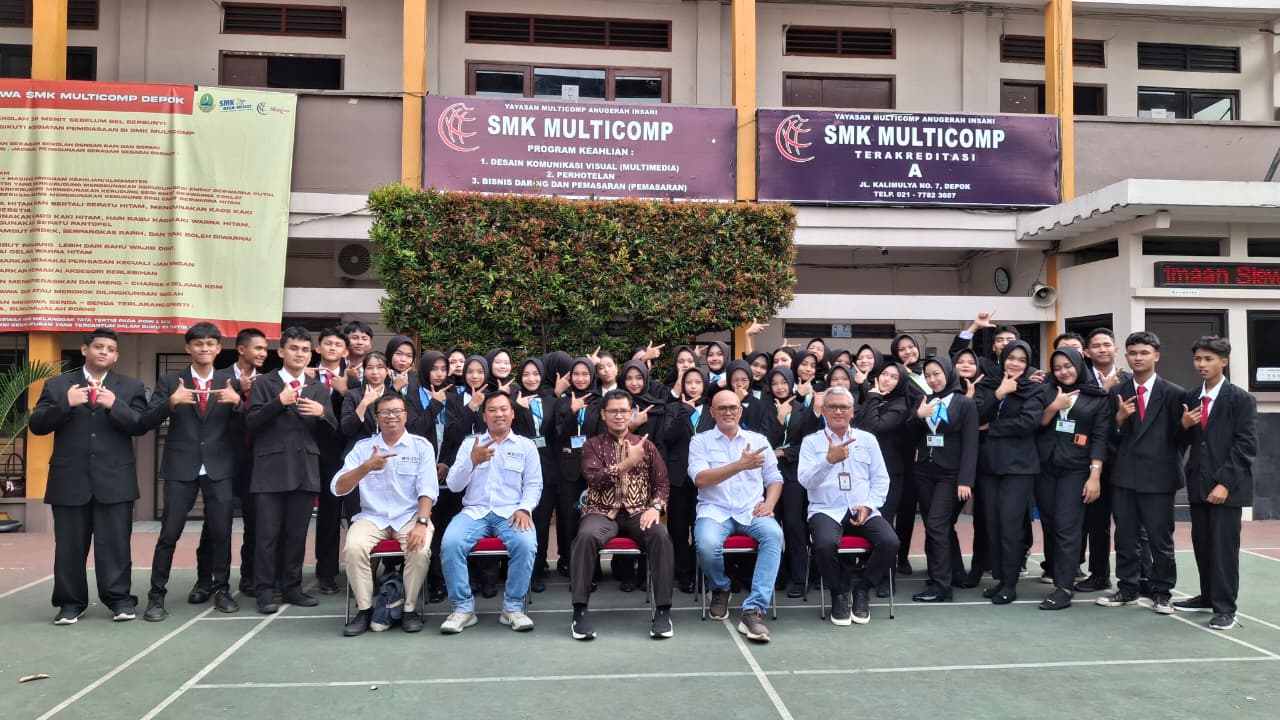 41 Siswa/Siswi SMK Multicomp Berhasil Direkomendasikan Kompeten oleh Asesor BNSP Skema Marketplace