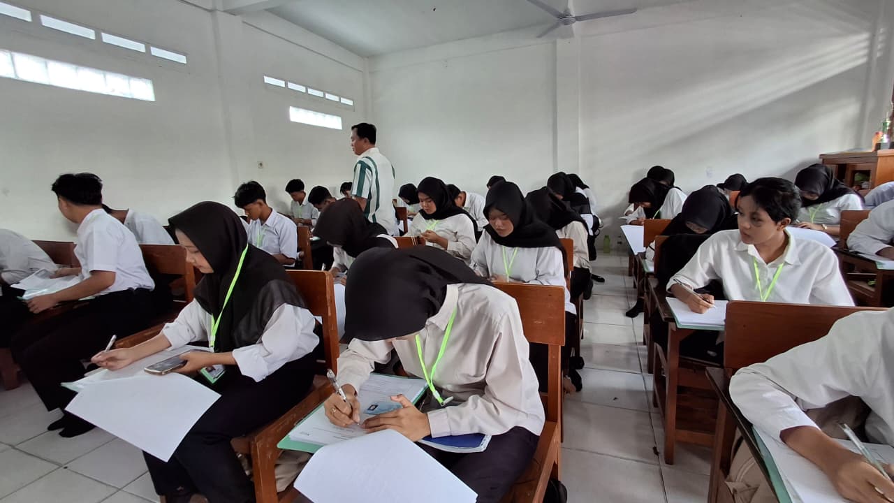 Siapkan Lulusan Kompeten 41 Siswa SMK Multicomp Depok Ikuti Bimtek Marketplace Bersama LSP GETI